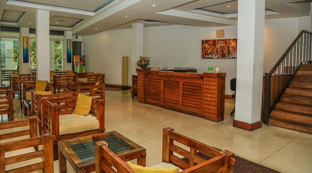 Senani Hotel Канді Екстер'єр фото