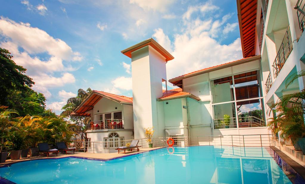 Senani Hotel Канді Екстер'єр фото