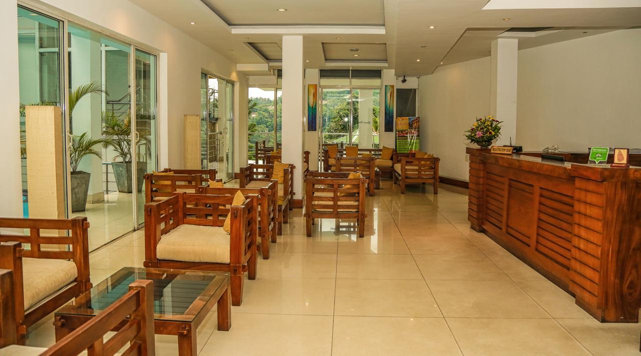 Senani Hotel Канді Екстер'єр фото
